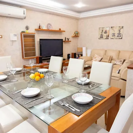 Appartement Deluxe House In *